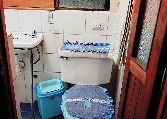 Hostel La Nuit Home *